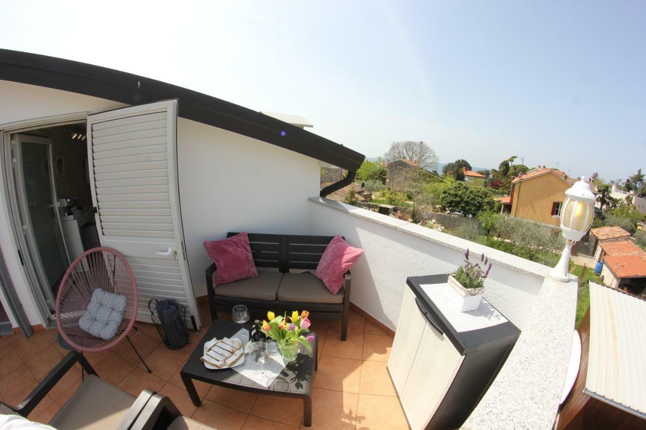 Room And Apartment Doris Lovrečica Екстериор снимка